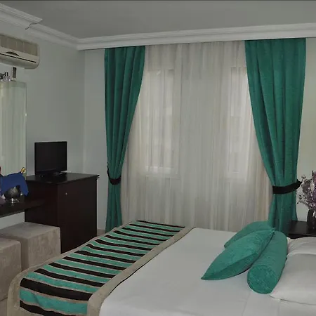 Üdülőközpont Kleopatra Royal Palm 4*