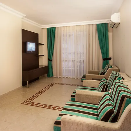 Üdülőközpont Kleopatra Royal Palm Alanya