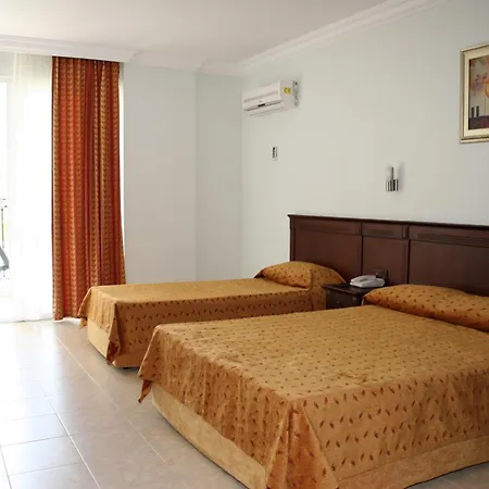 Üdülőközpont Kleopatra Royal Palm 4*