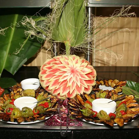 Üdülőközpont Kleopatra Royal Palm 4*
