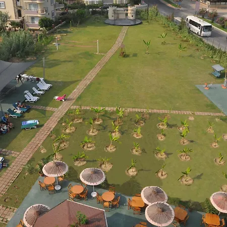 Üdülőközpont Kleopatra Royal Palm Alanya