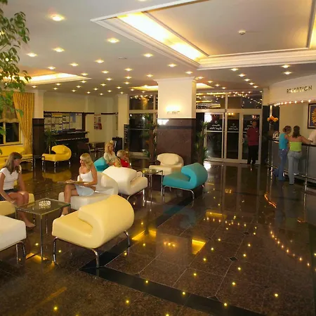 Kleopatra Royal Palm Üdülőközpont Alanya